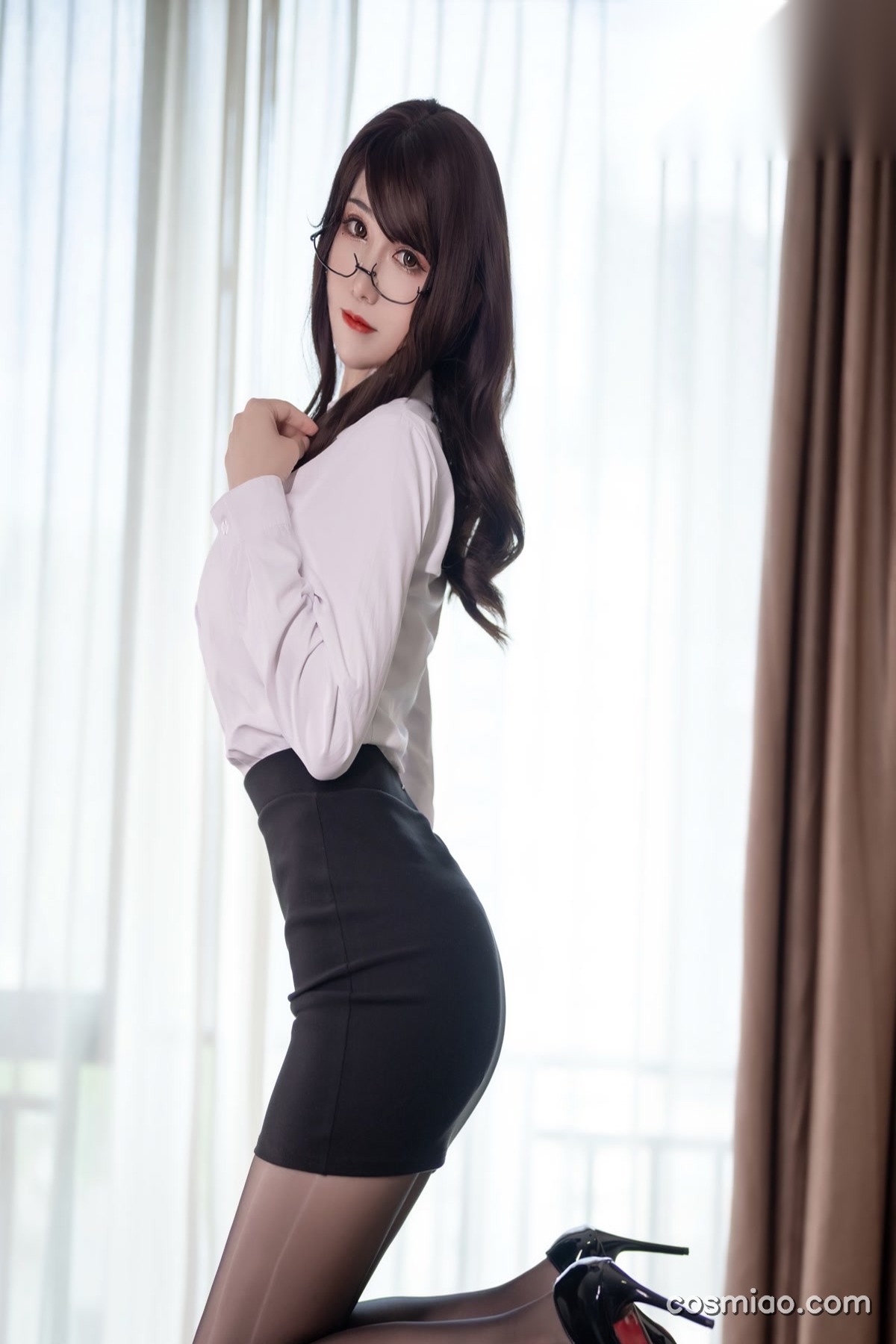 coser衣衣/乖乖衣宝 – 全套18期&随包视频[2.6G-2025.12][网盘持续自动更新]